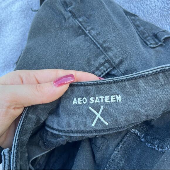 American Eagle Outfitters Black High Rise Shortie Cuffed Shorts Basic Emo Size 4 - Picture 8 of 9